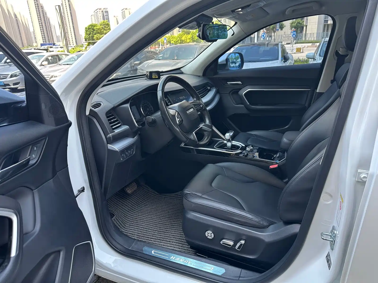 Фото 8 - Haval H6