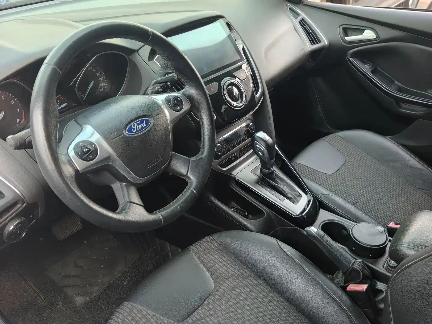 Ford Focus 2014 2012 Hatchback 1.6L Automatic Trend