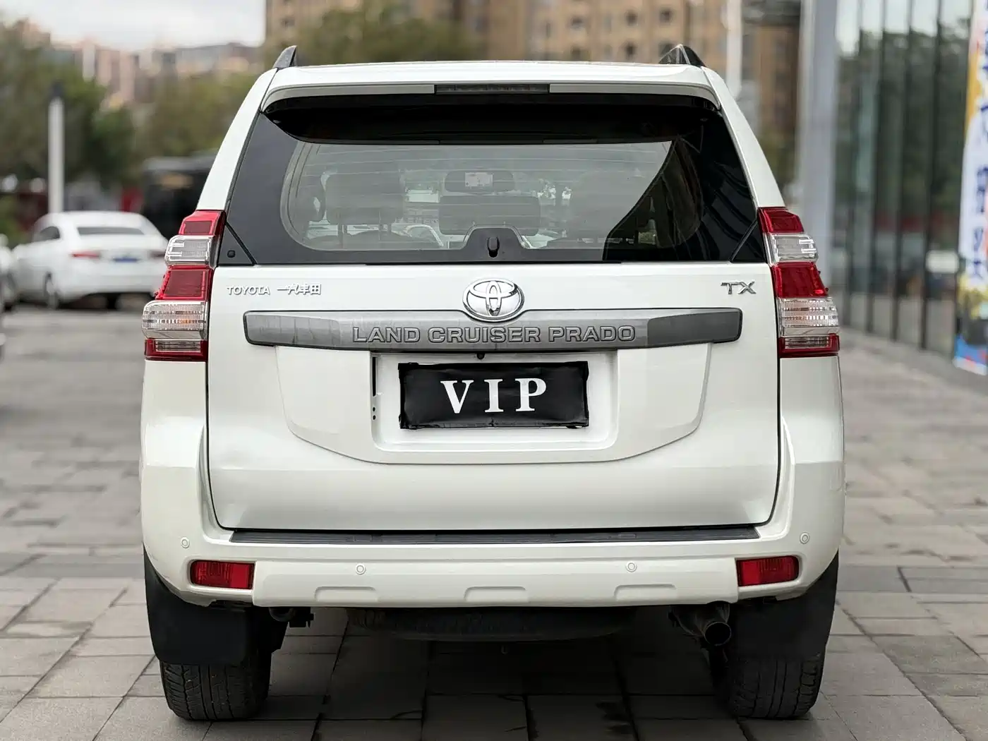 Toyota Prado 2016 3.5L Auto TX-L фото 4