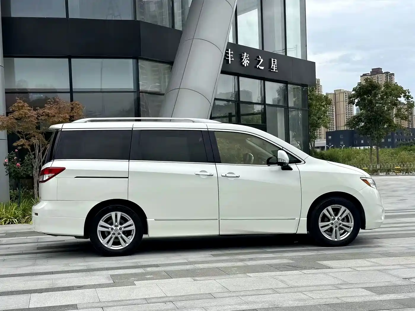 Nissan Quest 2016 2015 3.5L SL