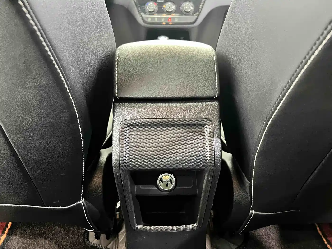 Škoda Kamiq 2023 1.5L Auto Comfort Edition фото 13