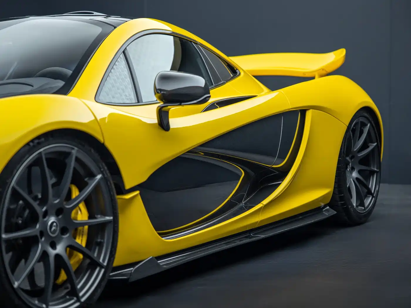McLaren P1 2015 2014 3.8T Standard