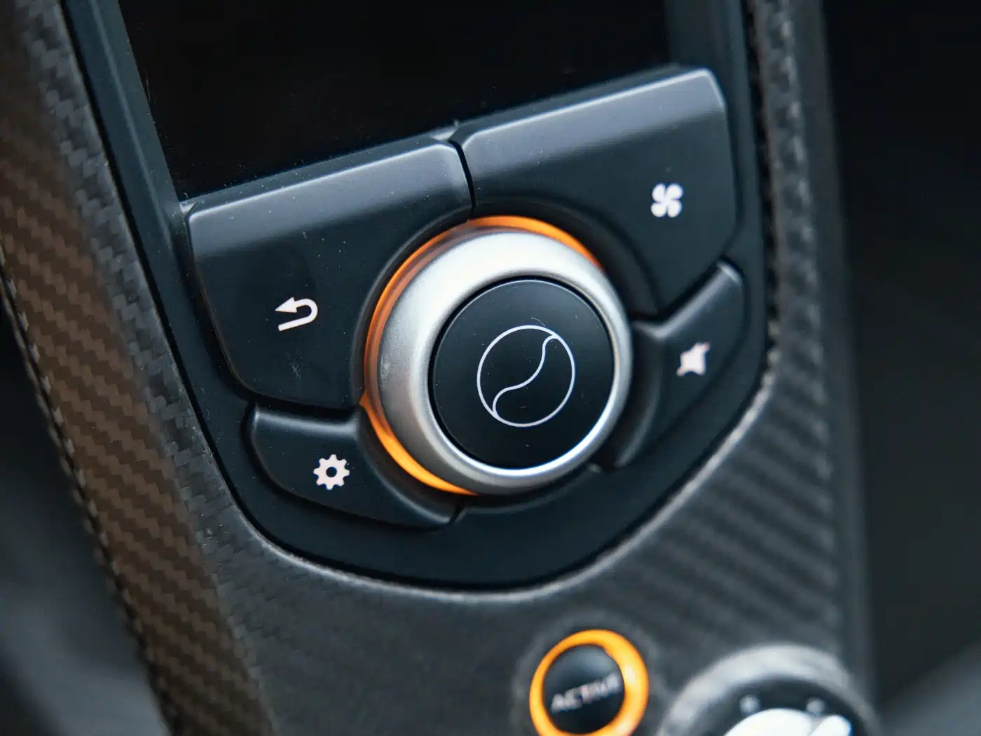 McLaren P1 2015 2014 3.8T Standard