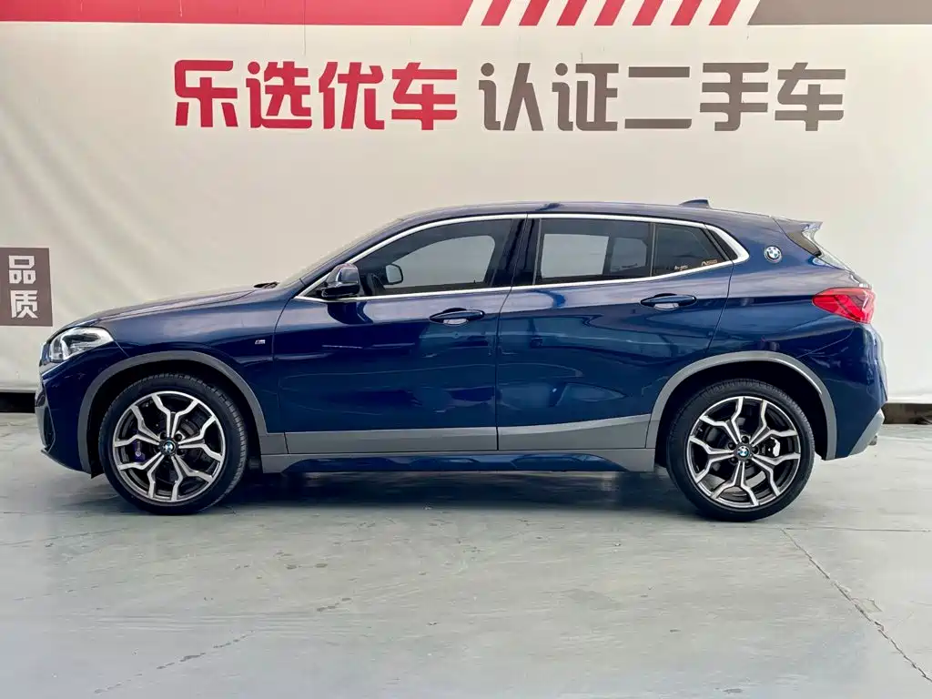 Photo 3 - BMW X2