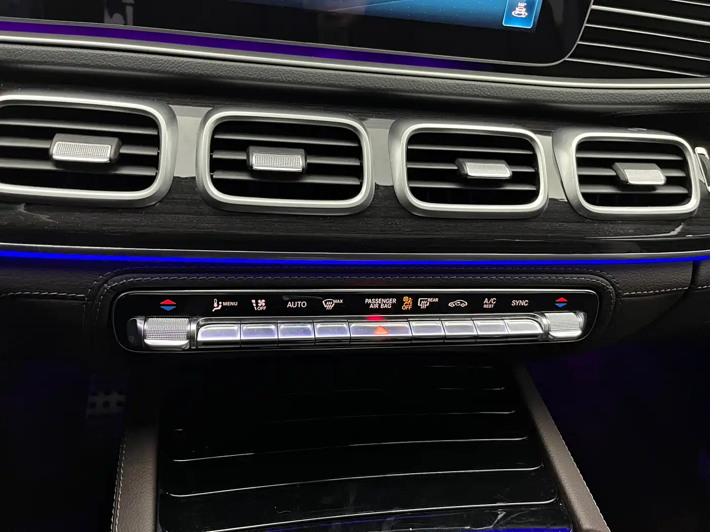 Mercedes-Benz GLS 2023 GLS 450 4MATIC Fashion Edition фото 19