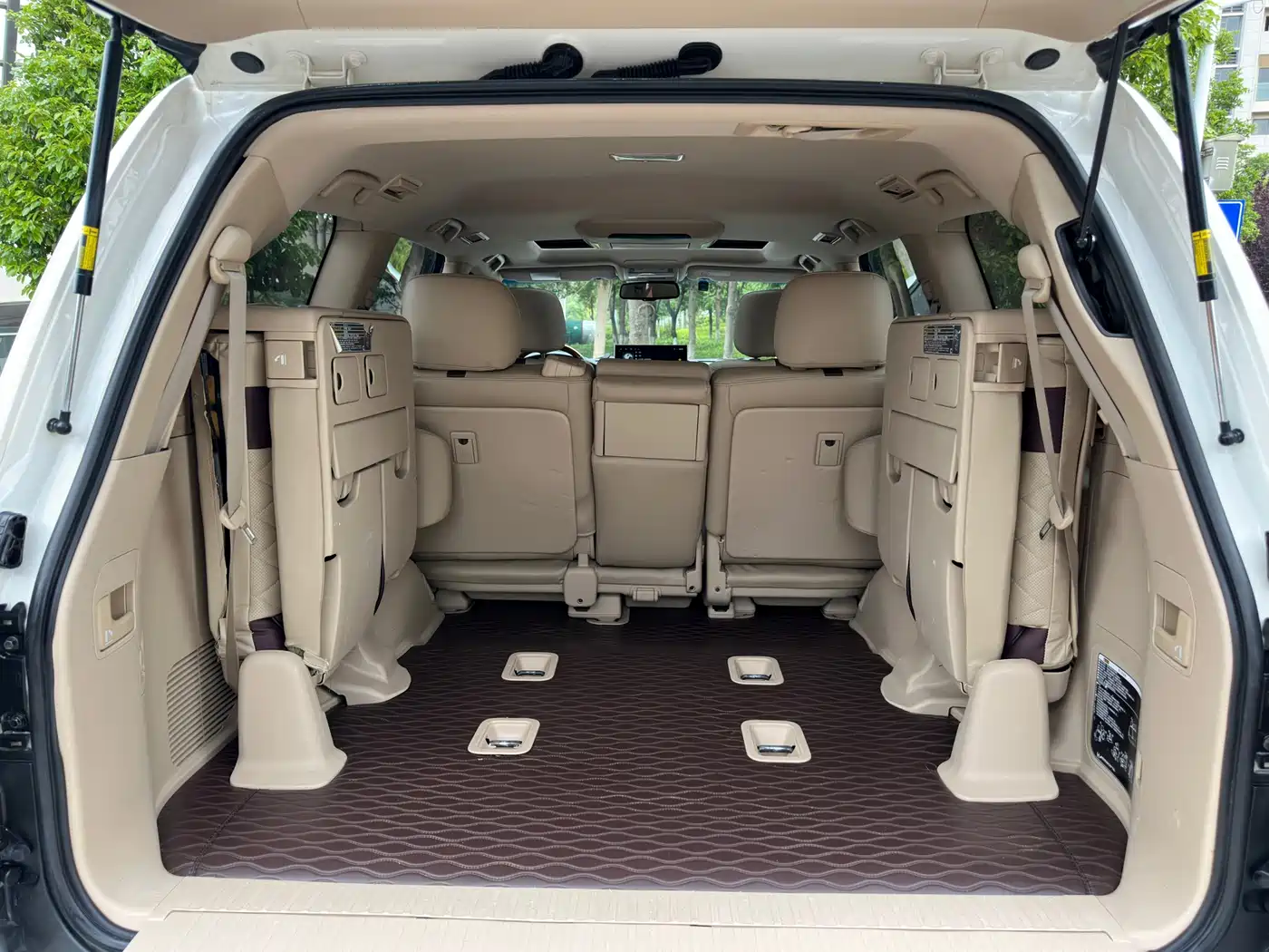 Toyota Land Cruiser 2012 4.6L Automatic VX-R фото 27