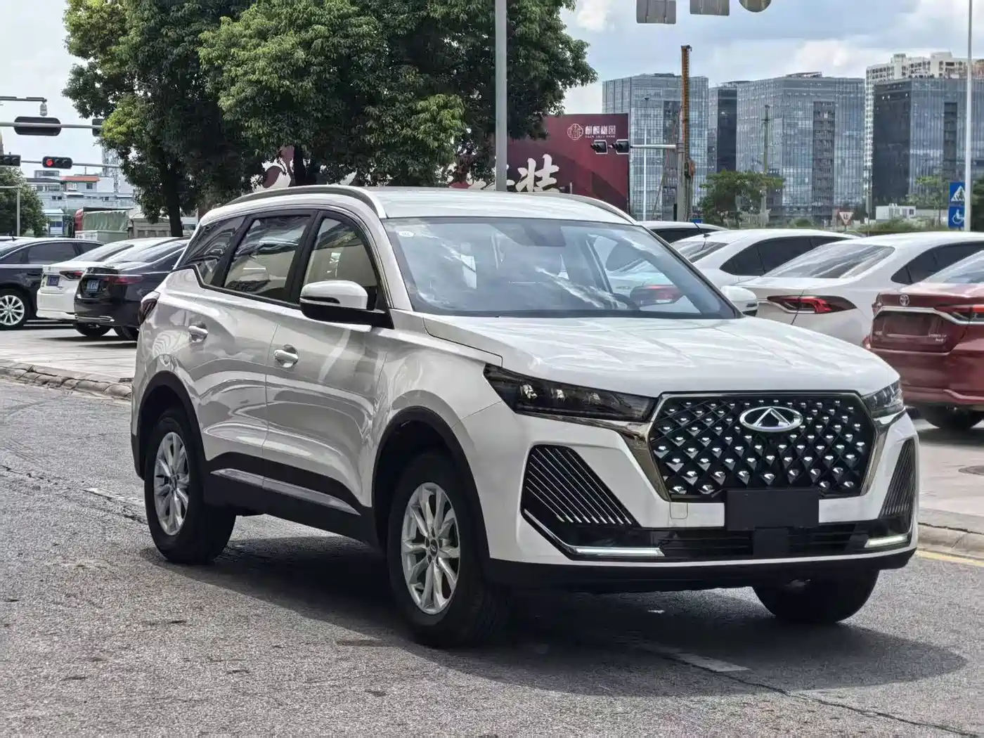 Chery Tiggo 7 2026 2025 Excellence 1.5T CVT Luxury Edition