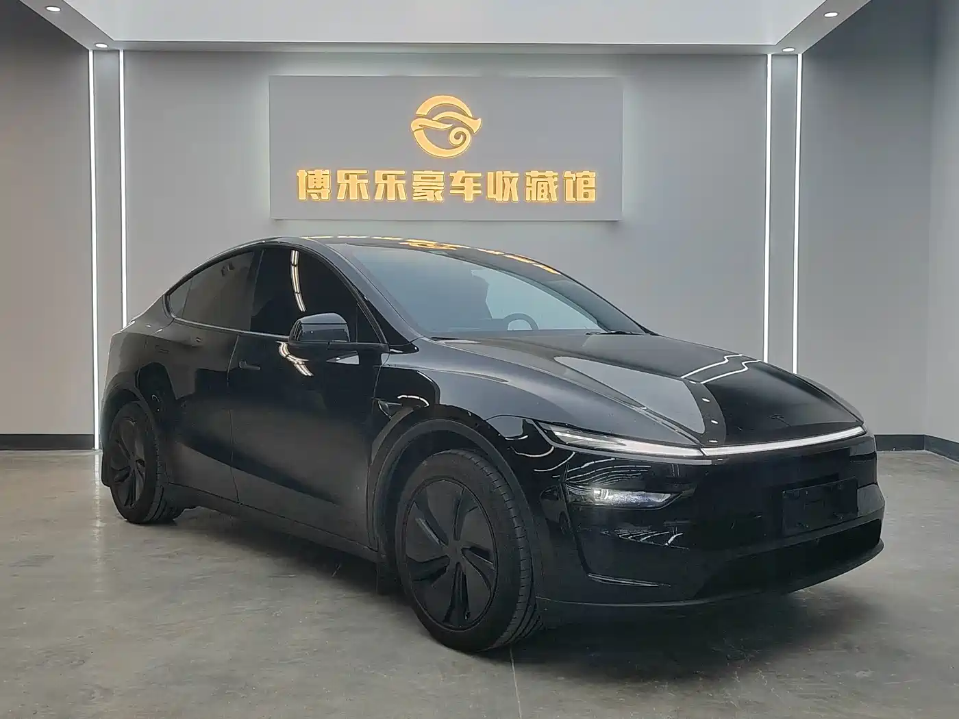 Tesla Model Y 2026 2026 Rear-Wheel Drive
