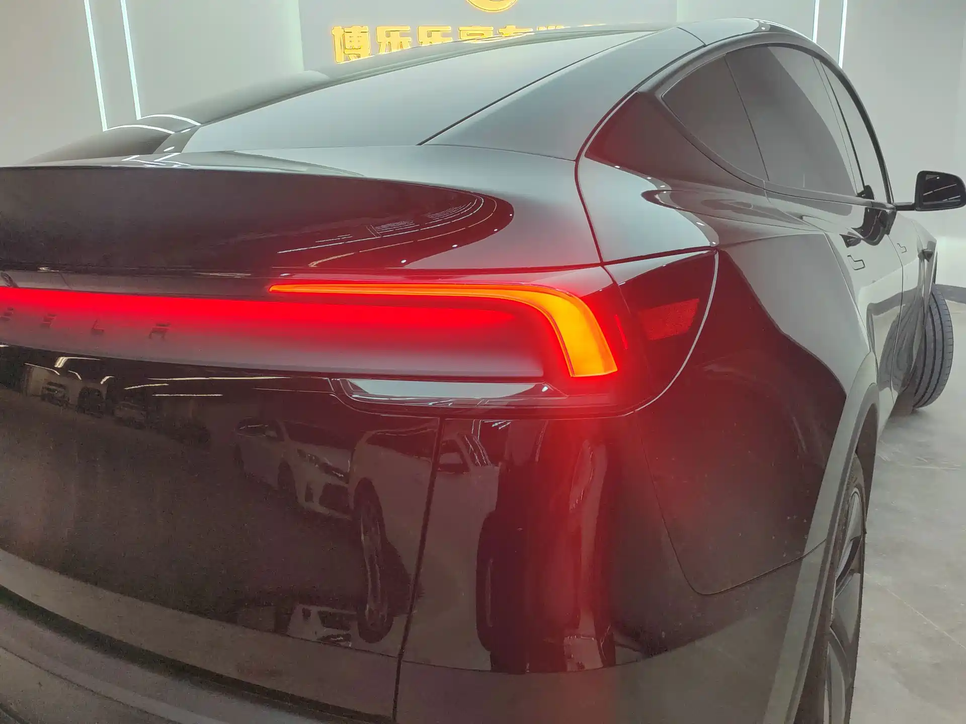 Фото 18 - Tesla Model Y