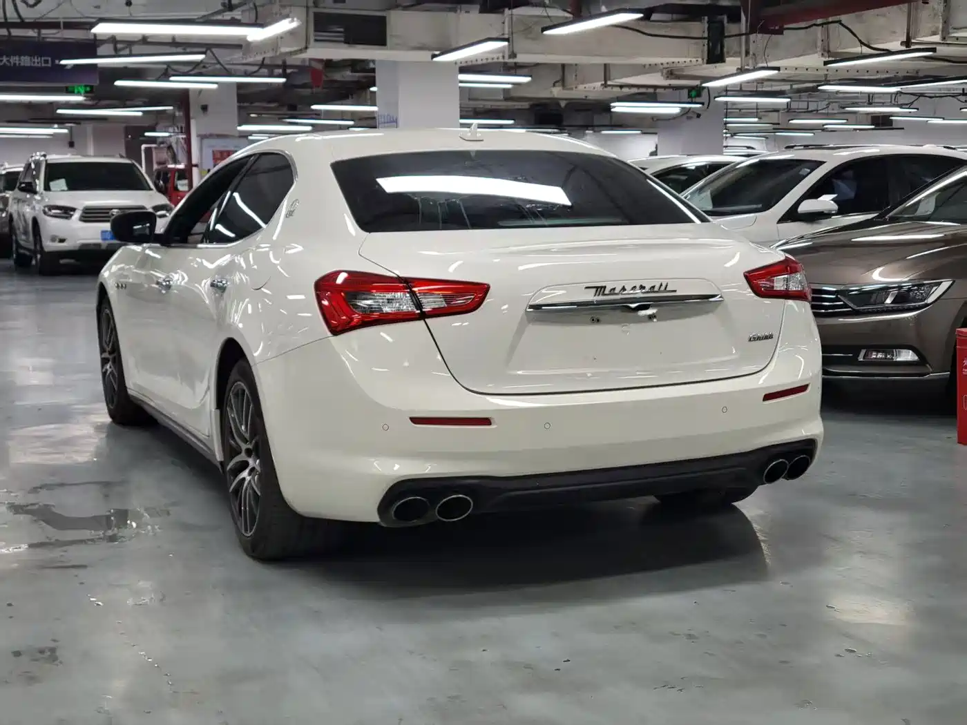 Фото 17 - Maserati Ghibli