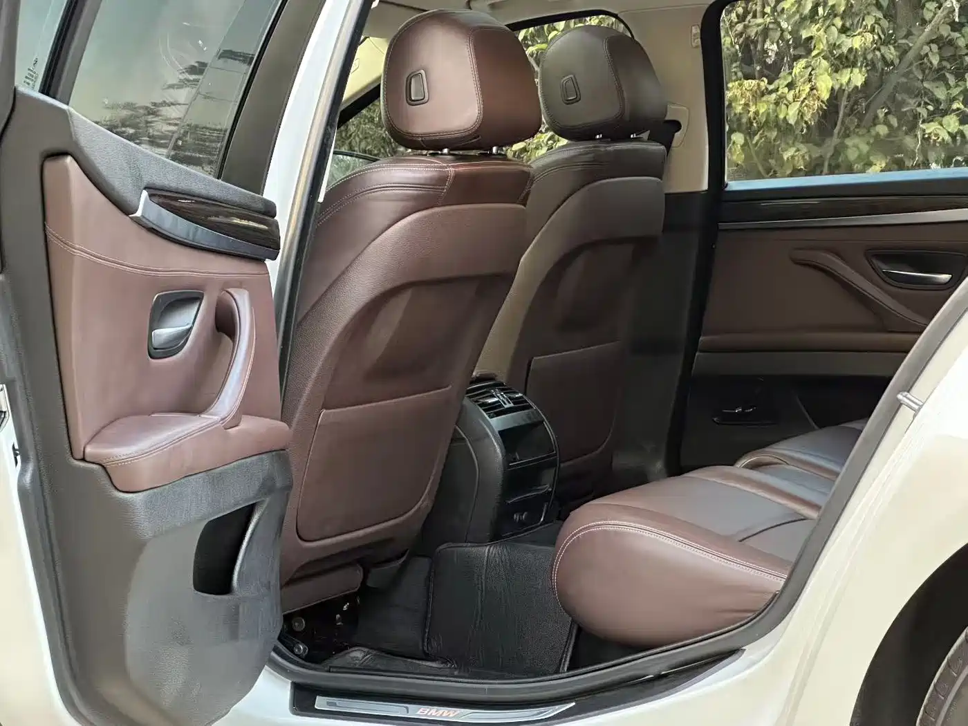 BMW 5 Series 2014 525Li Luxury Design Package фото 6