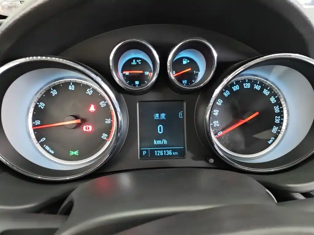 Buick Regal 2015 1.6T Leading Tech Edition фото 12