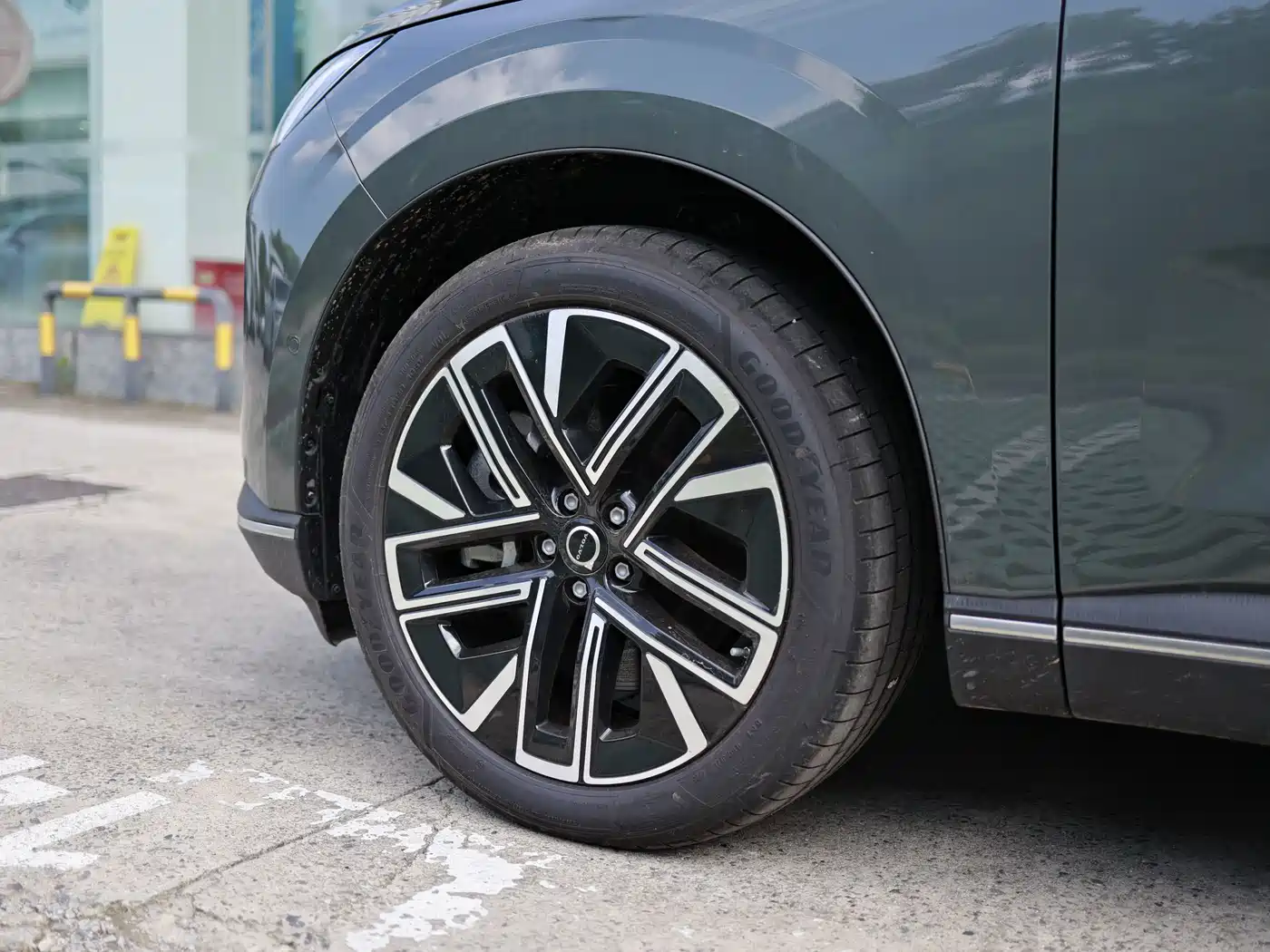 Volvo XC70 Plug-in Hybrid 2026 2026 4WD Ultra Long Range Plus