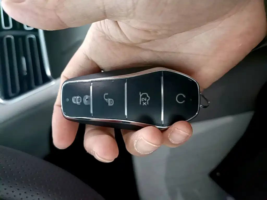 BYD Song PLUS PHEV 2025 2025 DM-i Smart Drive Edition 112KM Noble