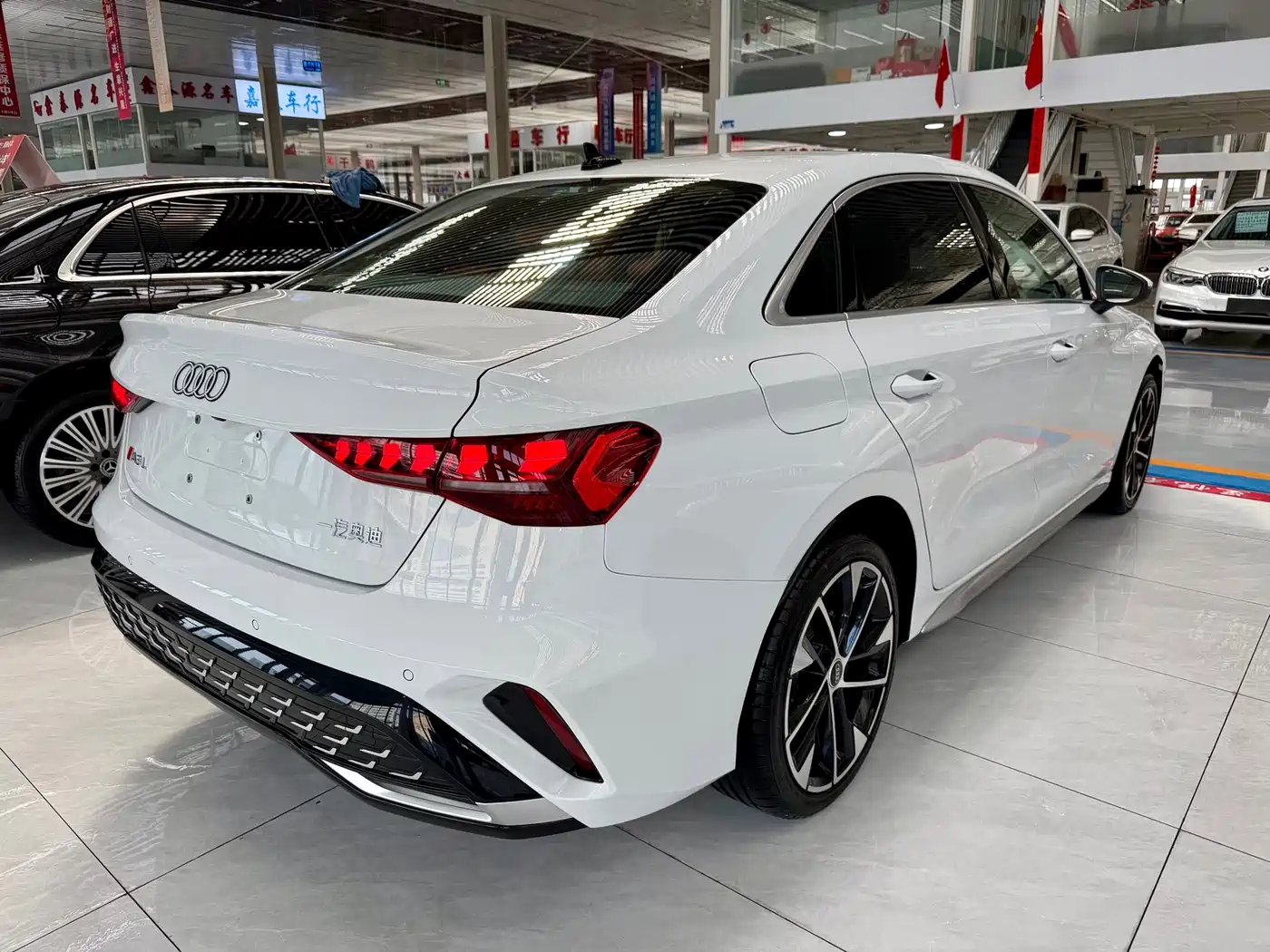 Audi A3 2025 A3L Limousine 35TFSI Flying Premium фото 3