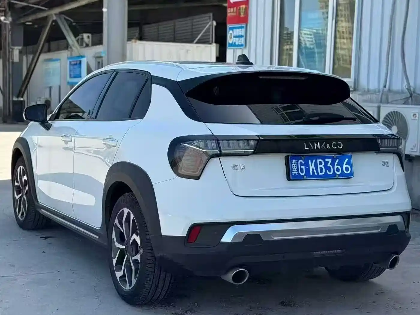 Lynk & Co 02 2018 Model 1.5T DCT 2WD Yao Pro Edition China V фото 7