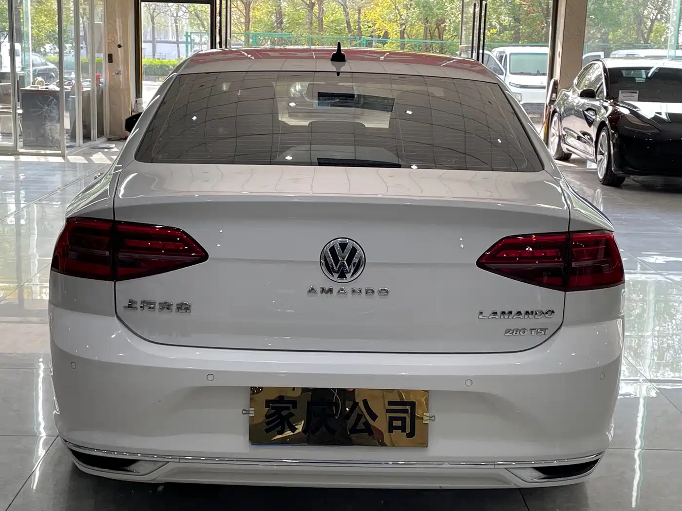 Volkswagen Lamando 2021 280TSI DSG Comfort Edition фото 6
