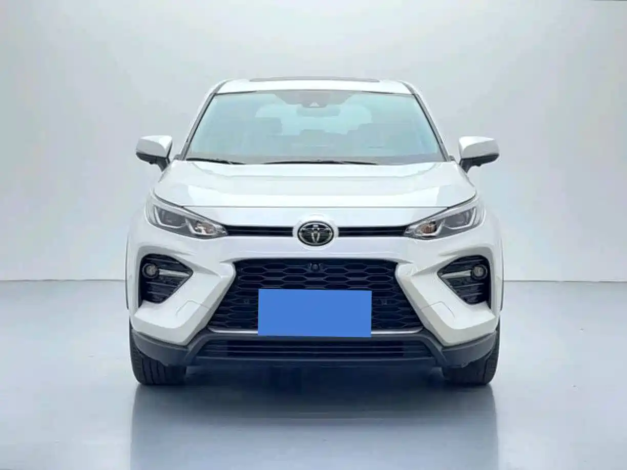 Toyota Wildlander 2020 2.0L CVT 2WD Premium фото 2