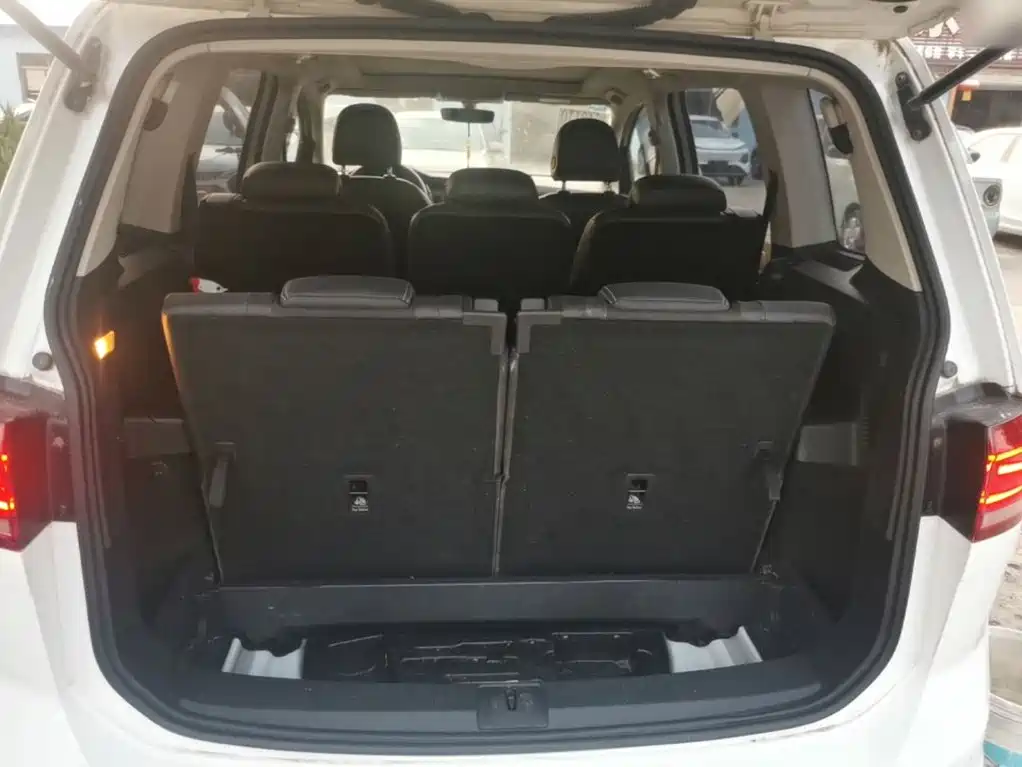 Volkswagen Touran 2017 2018 Touran L 280TSI DSG Comfort 7-seater China V