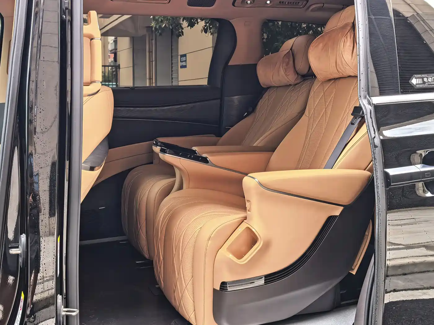 Denza D9 2026 2025 DM-i Smart Driving Edition 1020 AWD Flagship