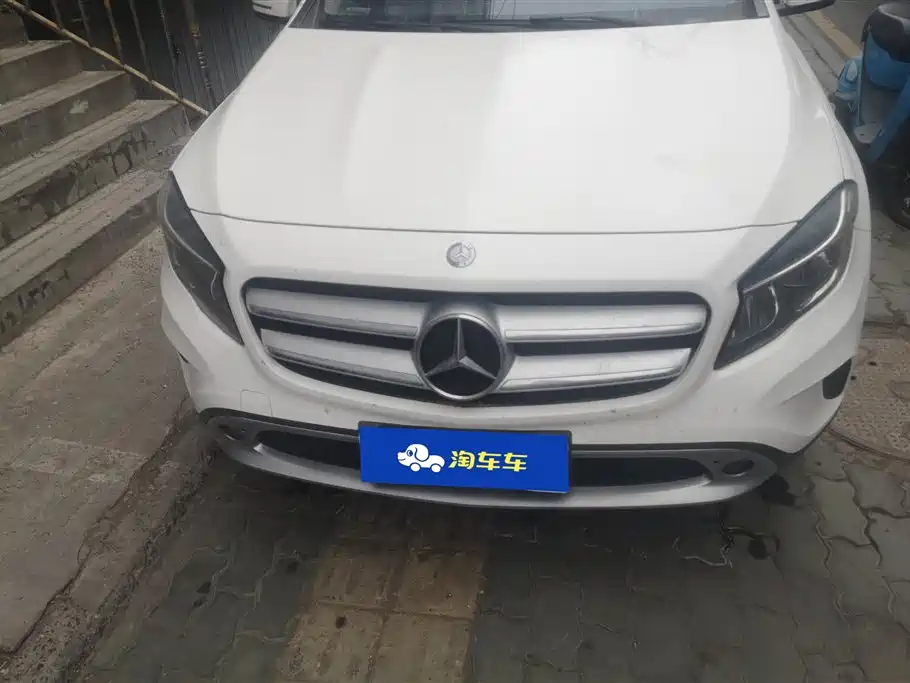 Mercedes-Benz GLA 2016 GLA 200 Dynamic фото 2