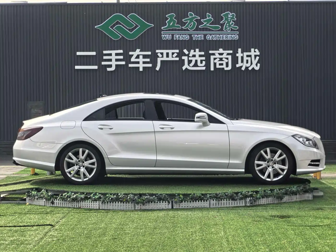 Mercedes-Benz CLS 2012 CLS 300 CGI фото 4
