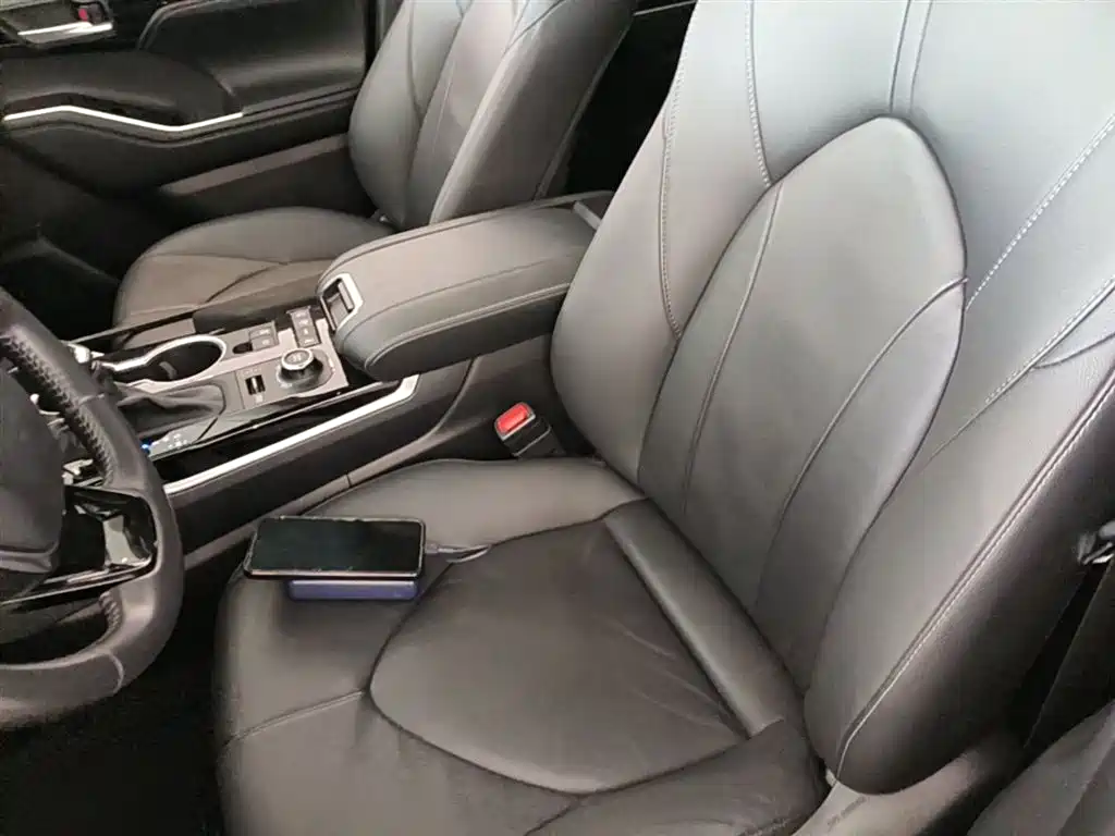 Toyota Highlander 2022 380T 4WD Premium 7-Seater фото 22