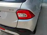Фото 8 - Zhonghua V3