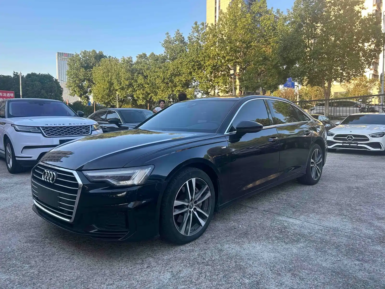 Photo 3 - Audi A6L