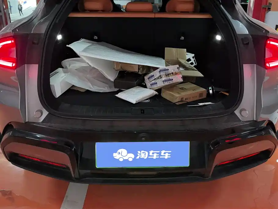 XIAOMI CAR XIAOMI YU7