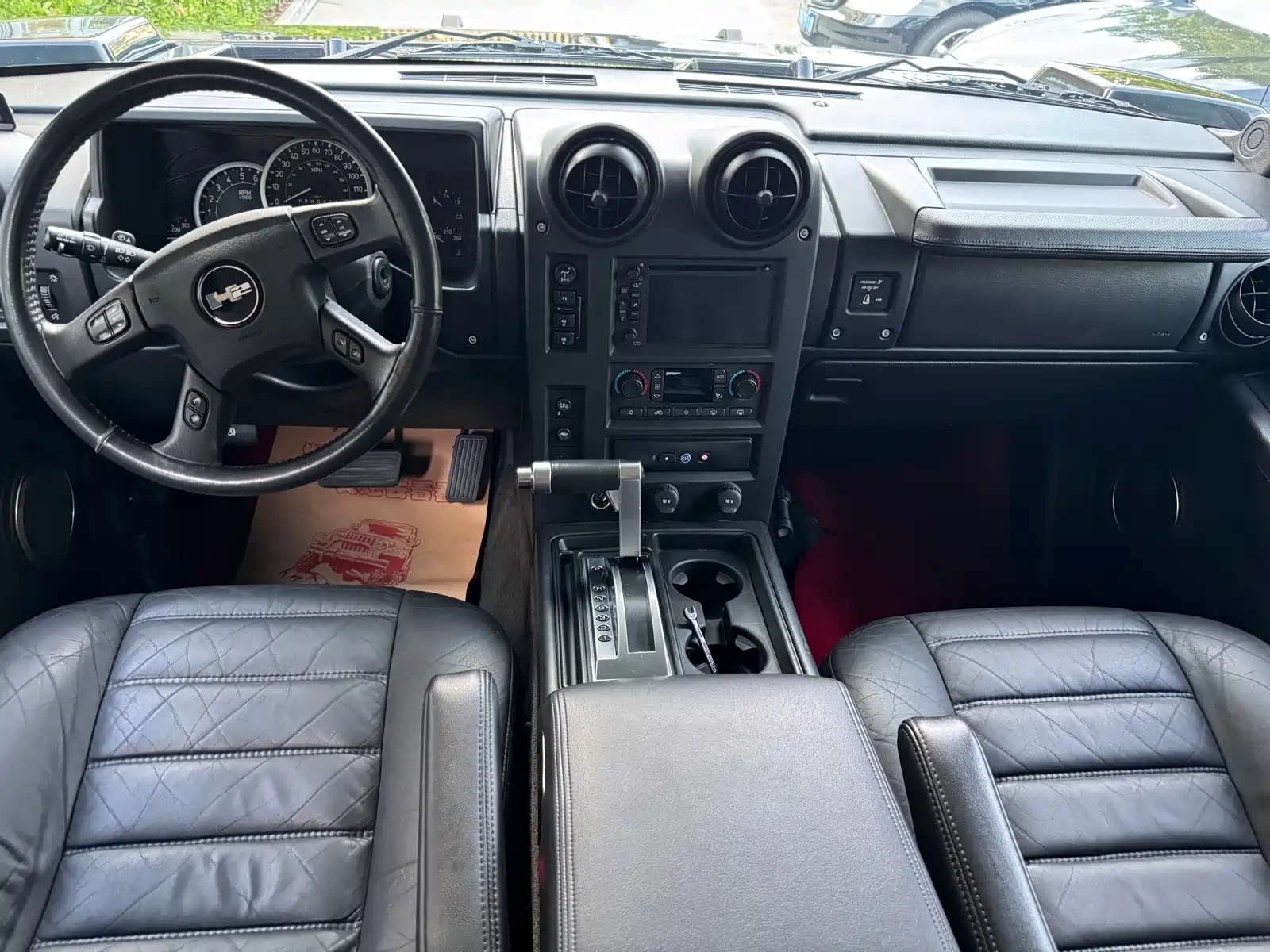 Фото 8 - Hummer H2