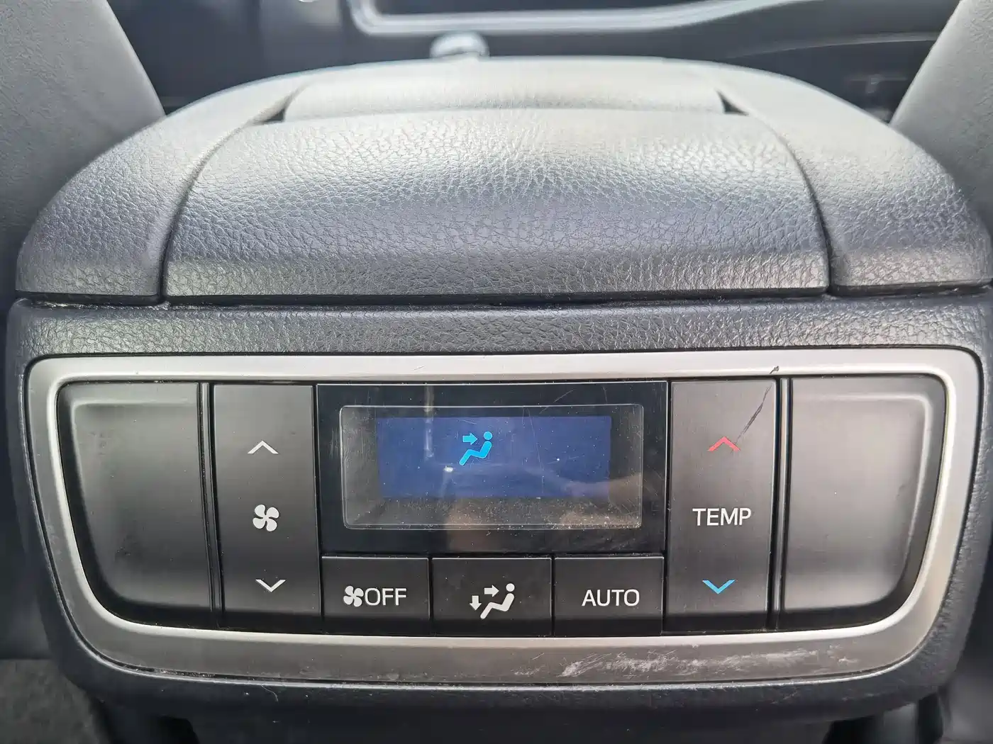 Toyota Highlander 2018 2.0T 4WD Luxury 7-seater China VI фото 11