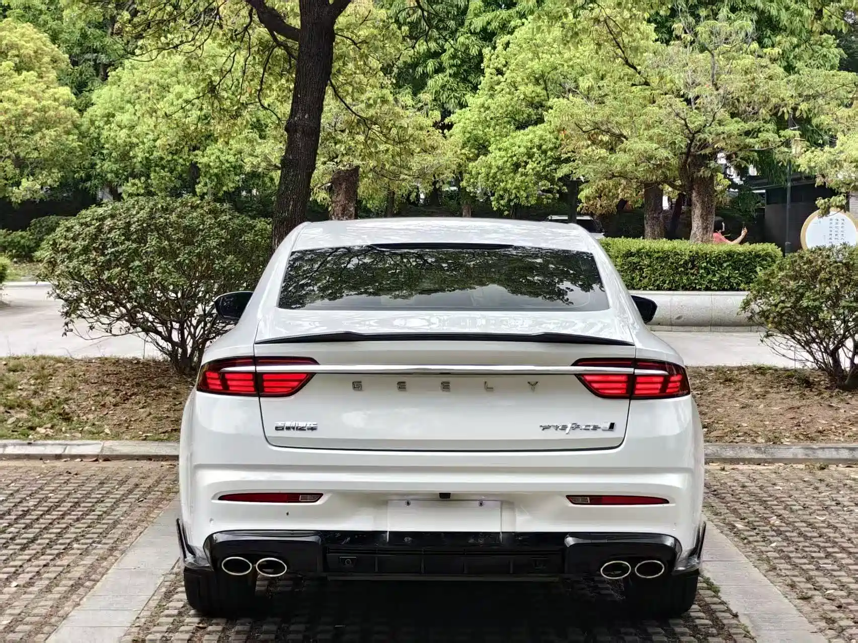 Фото 13 - Geely Preface