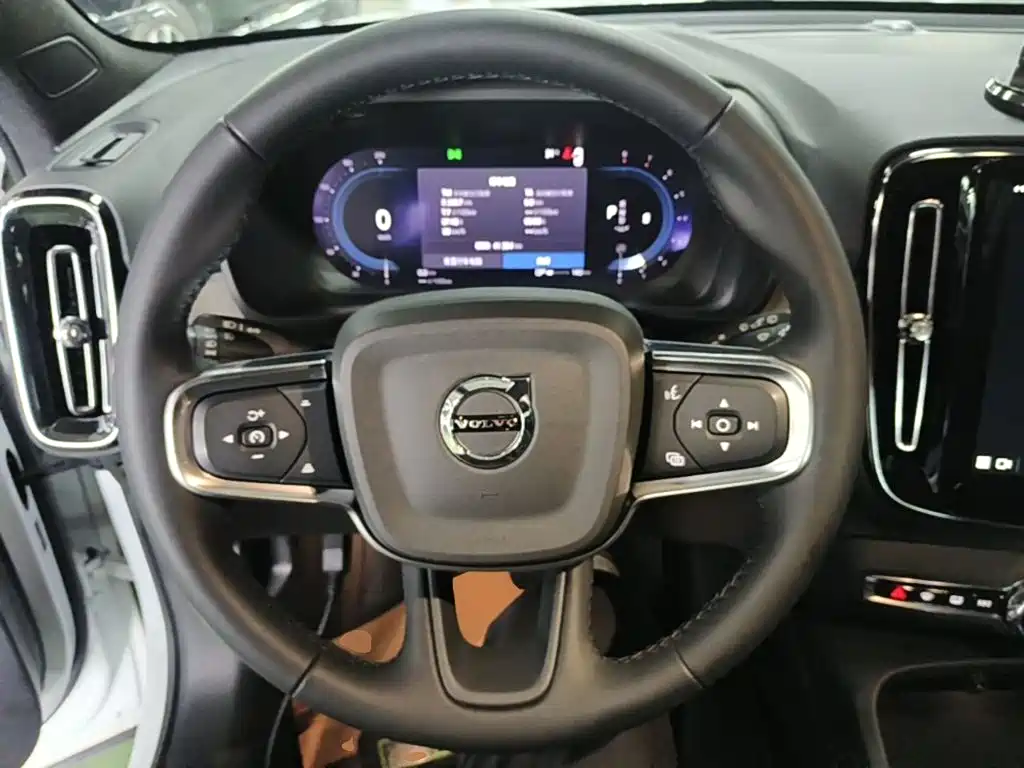 Volvo XC40 2024 2024 B3 Smart Elite Luxury Edition