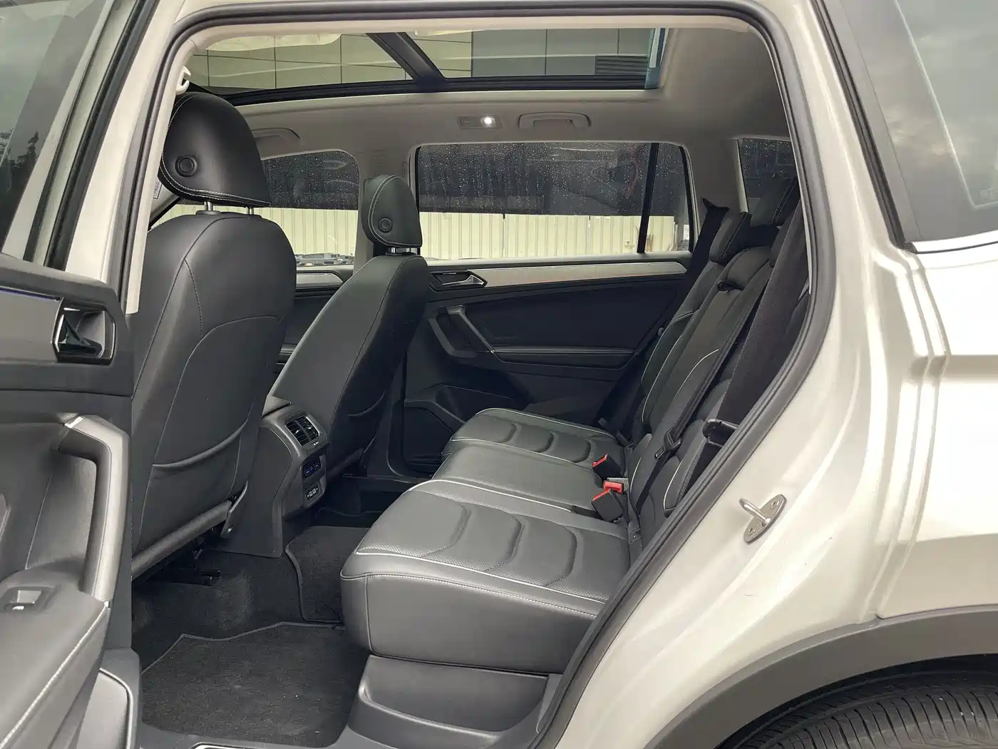 VOLKSWAGEN TIGUAN L NEW ENERGY