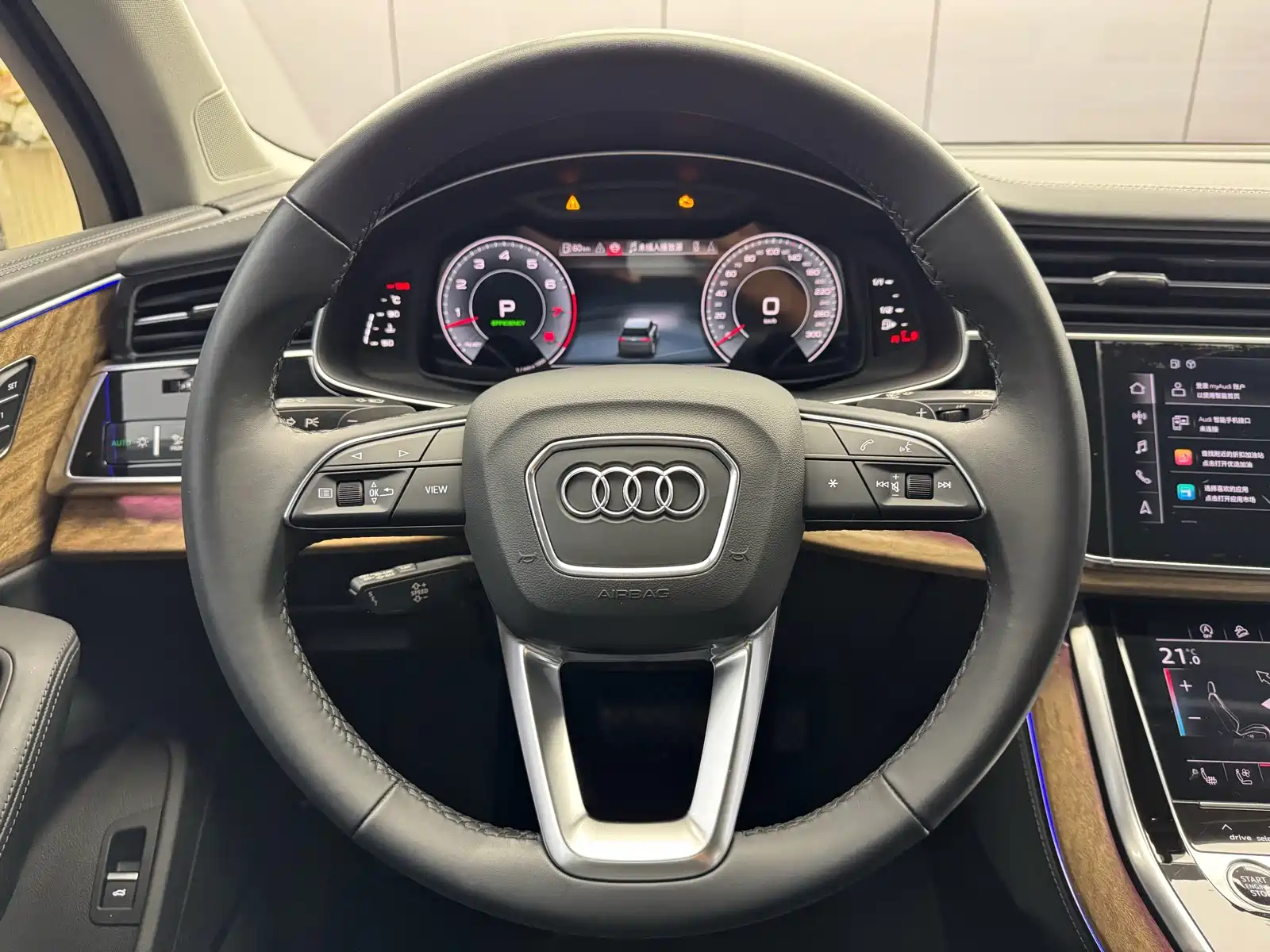 Фото 6 - Audi Q7
