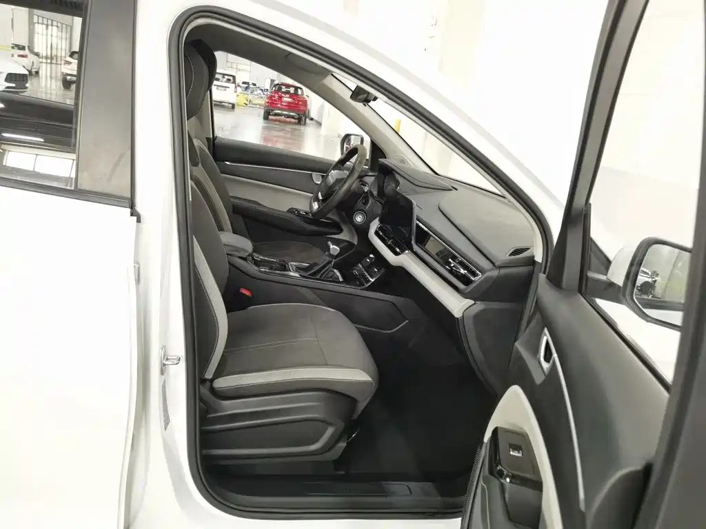 Wuling Motors Wuling Victory 2021 2020 1.5T CVT Elite Edition