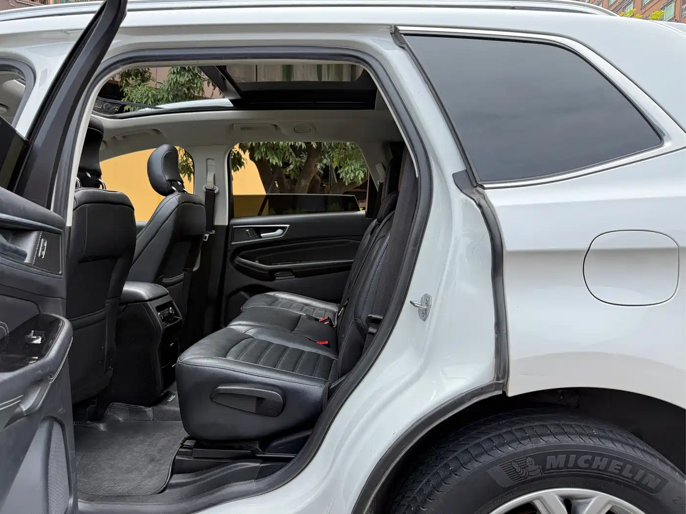 Ford Edge 2018 2018 EcoBoost 245 FWD Luxury 7-seater China V