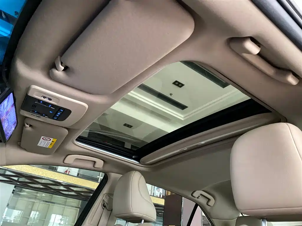 Toyota Camry 2019 2.0G Luxury Edition China VI фото 18