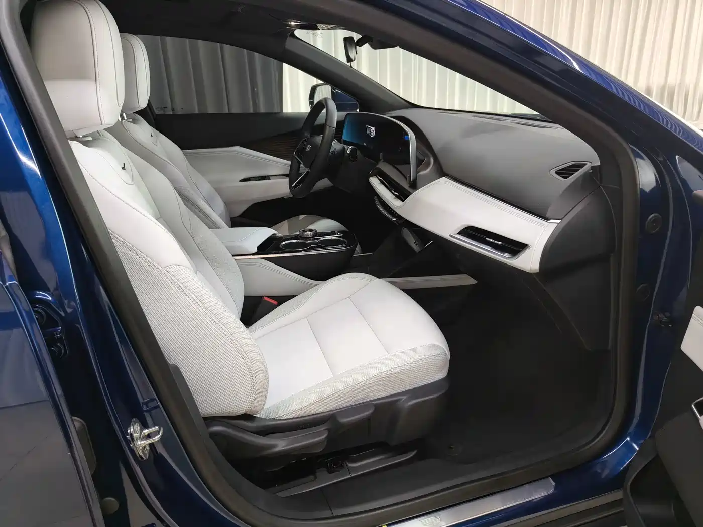 Cadillac GT4 2025 2023 25T Trend Edition