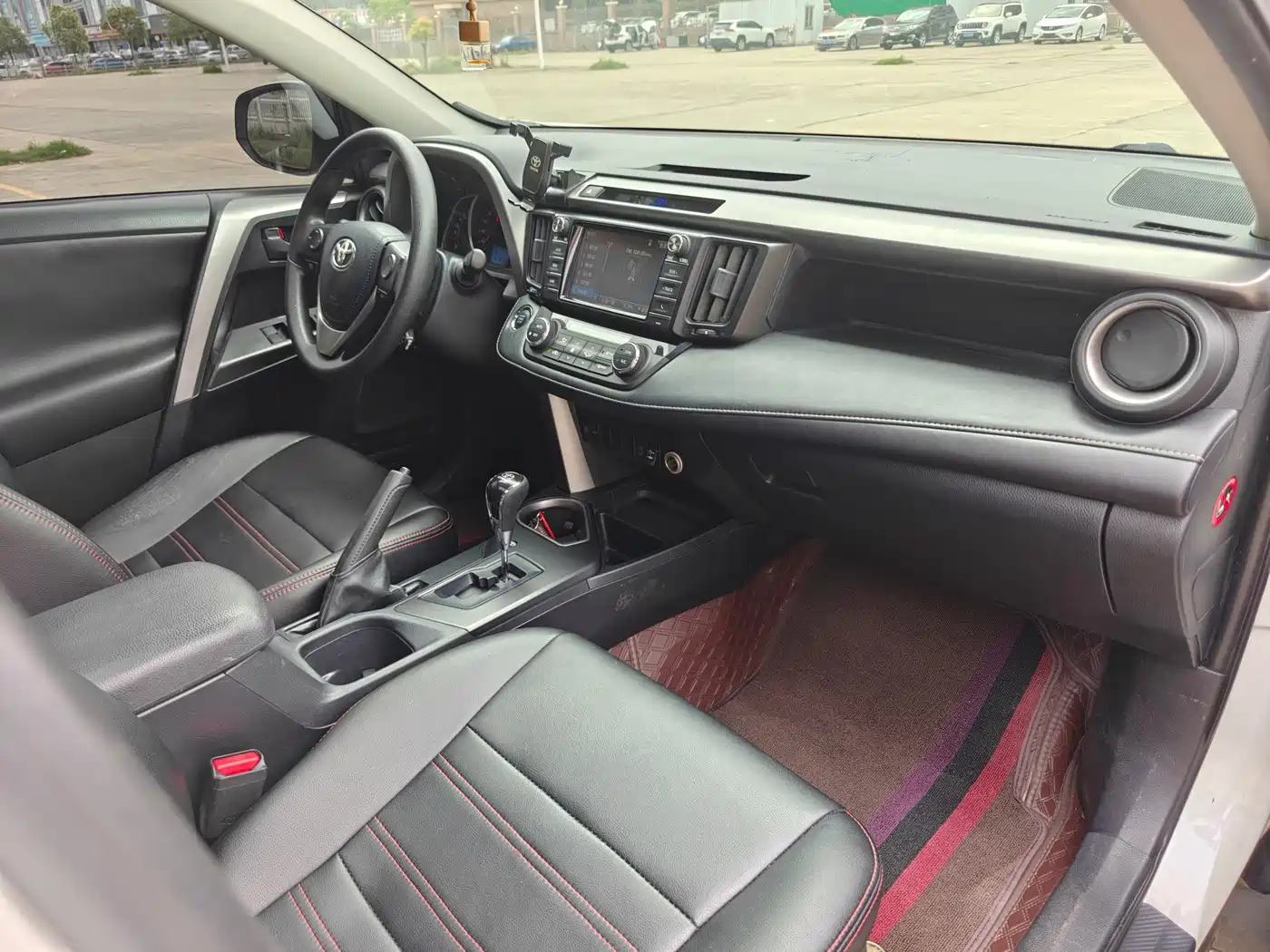 Toyota RAV4 Rongfang 2016 2.0L CVT 2WD Comfort (China V) фото 13