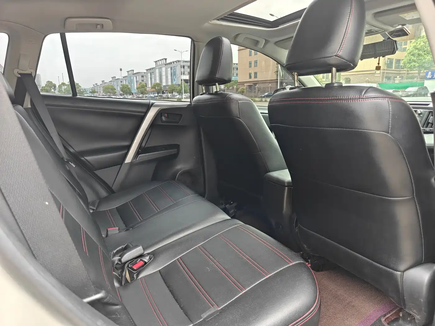 Toyota RAV4 Rongfang 2016 2.0L CVT 2WD Comfort (China V) фото 10