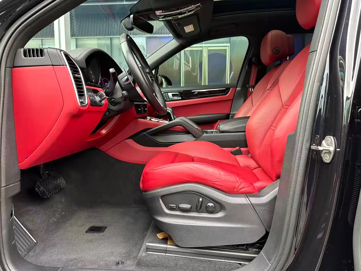 Porsche Cayenne 2022 Cayenne 3.0T Platinum Edition фото 6