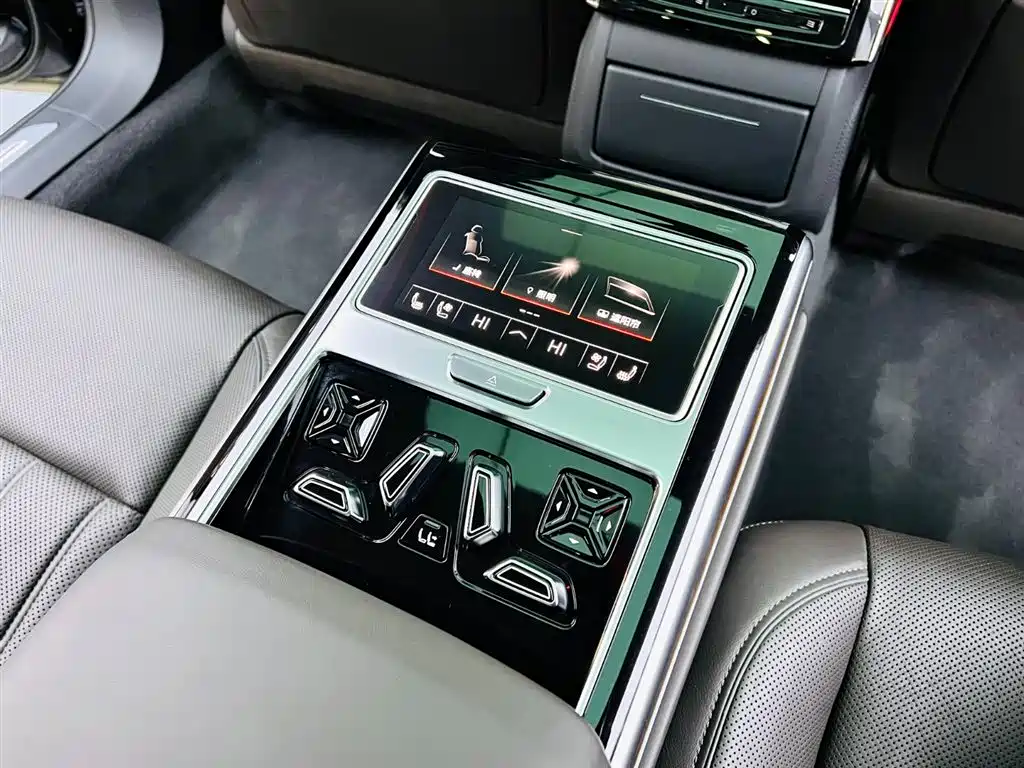 Audi A8 2019 Facelift Plus A8L 55 TFSI quattro Luxury фото 17