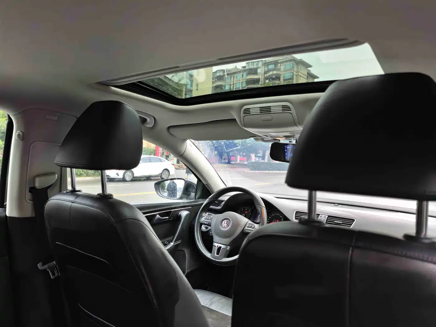 Volkswagen Magotan 2015 Facelift 1.8TSI Luxury фото 13