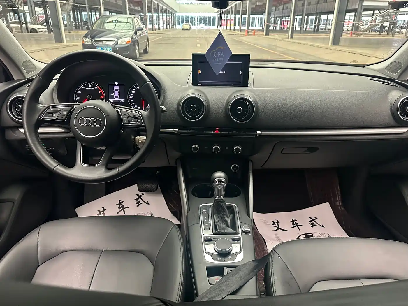 Audi A3 2018 30th Anniversary Limousine 35 TFSI Progressive фото 11