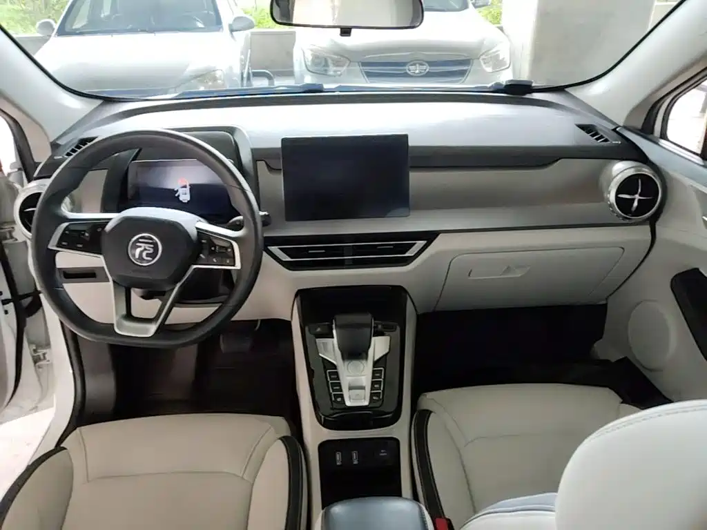 BYD Yuan Pro 2022 2021 401KM Luxury Model