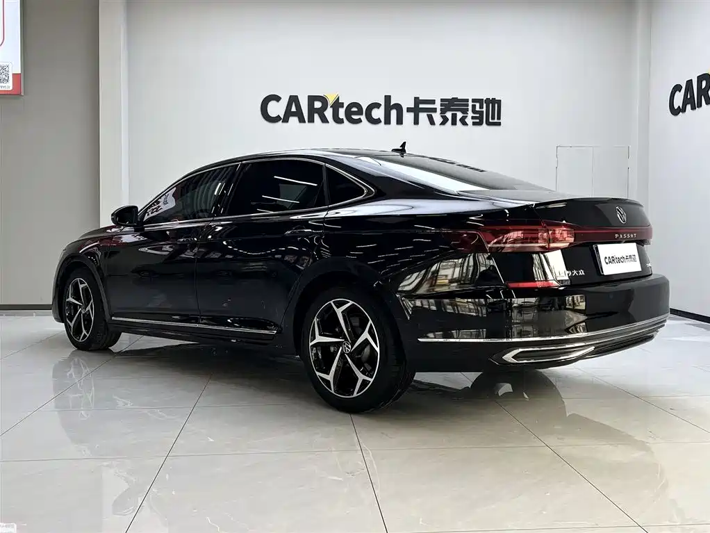 Volkswagen Passat 2024 330TSI Starlight Elite Edition фото 4