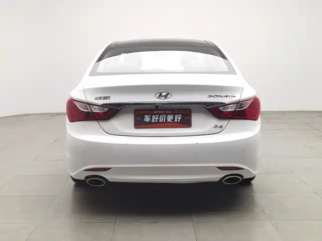 Hyundai Sonata 2013 2.4L Automatic Leading Edition (China IV) — фото 4