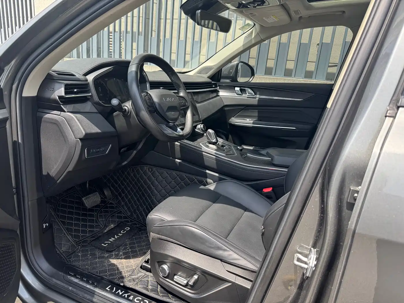 Lynk & Co 01 2021 2.0TD 2WD Pro фото 4